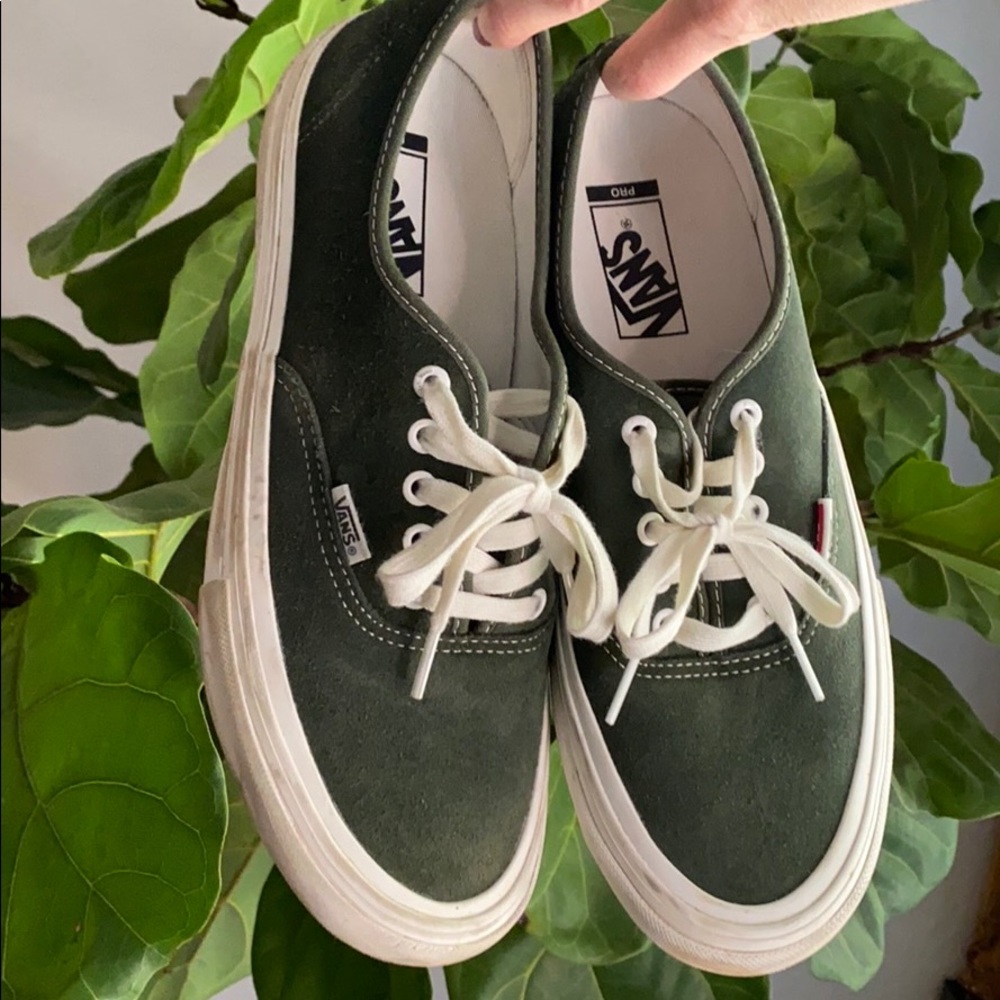 Men’s Wrapped Authentic Pro Vans